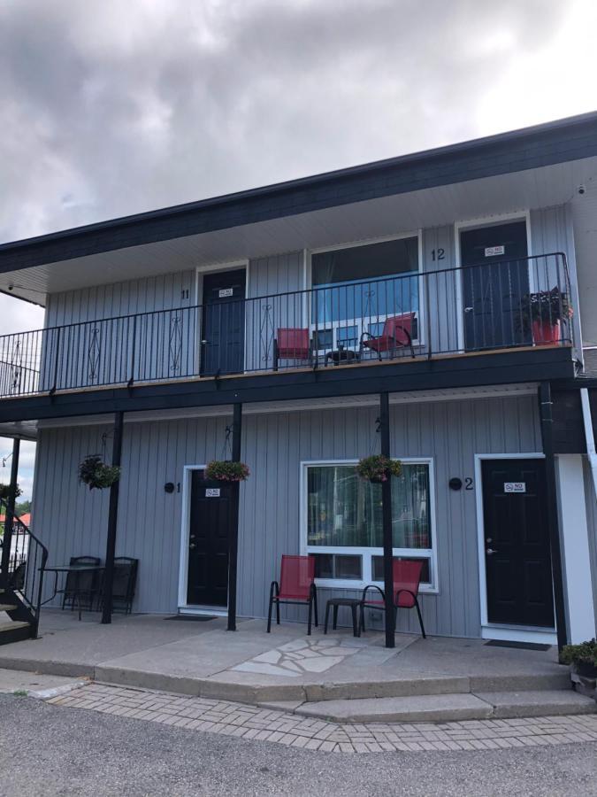 New Rockland Motel Bobcaygeon Экстерьер фото