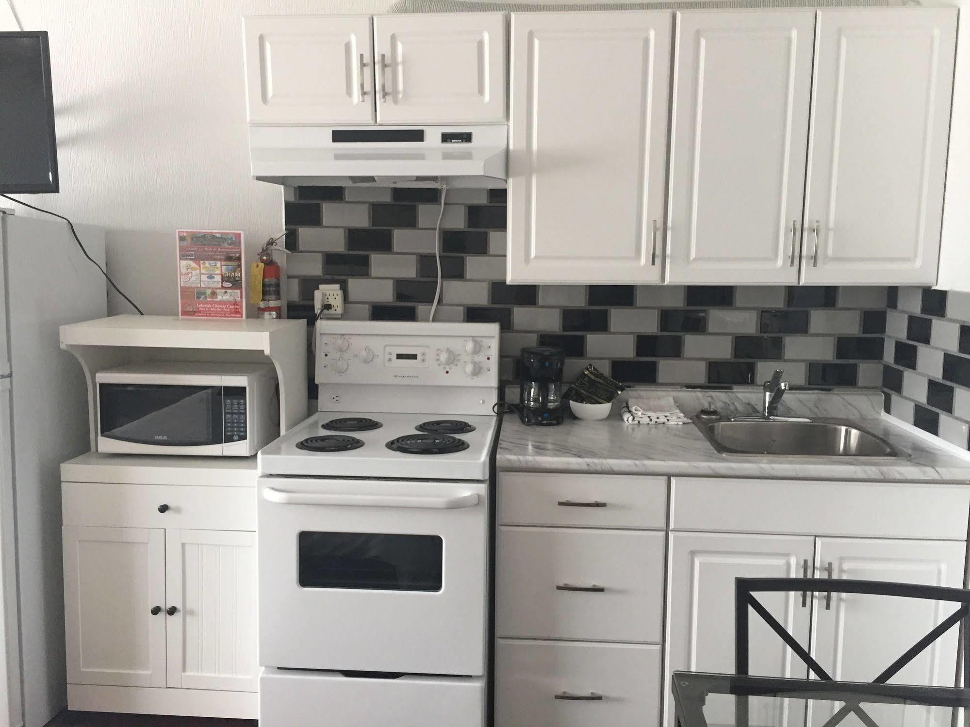 New Rockland Motel Bobcaygeon Экстерьер фото